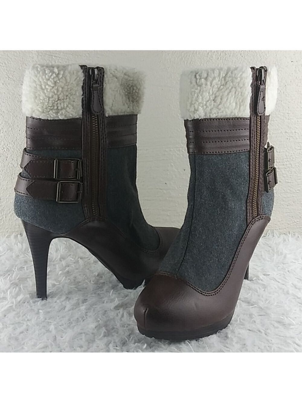 ELLE Gray Wool Fleece Two Buckle Upper Pointed Toe Side Zip Stiletto Ankle Boot